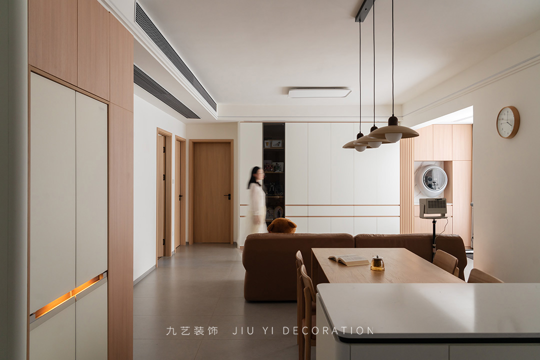客厅